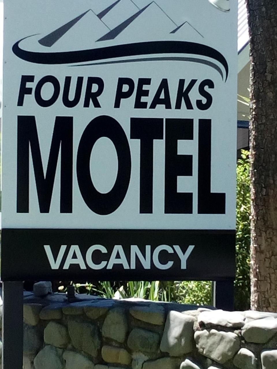 Four Peaks Motel Джеральдин Экстерьер фото